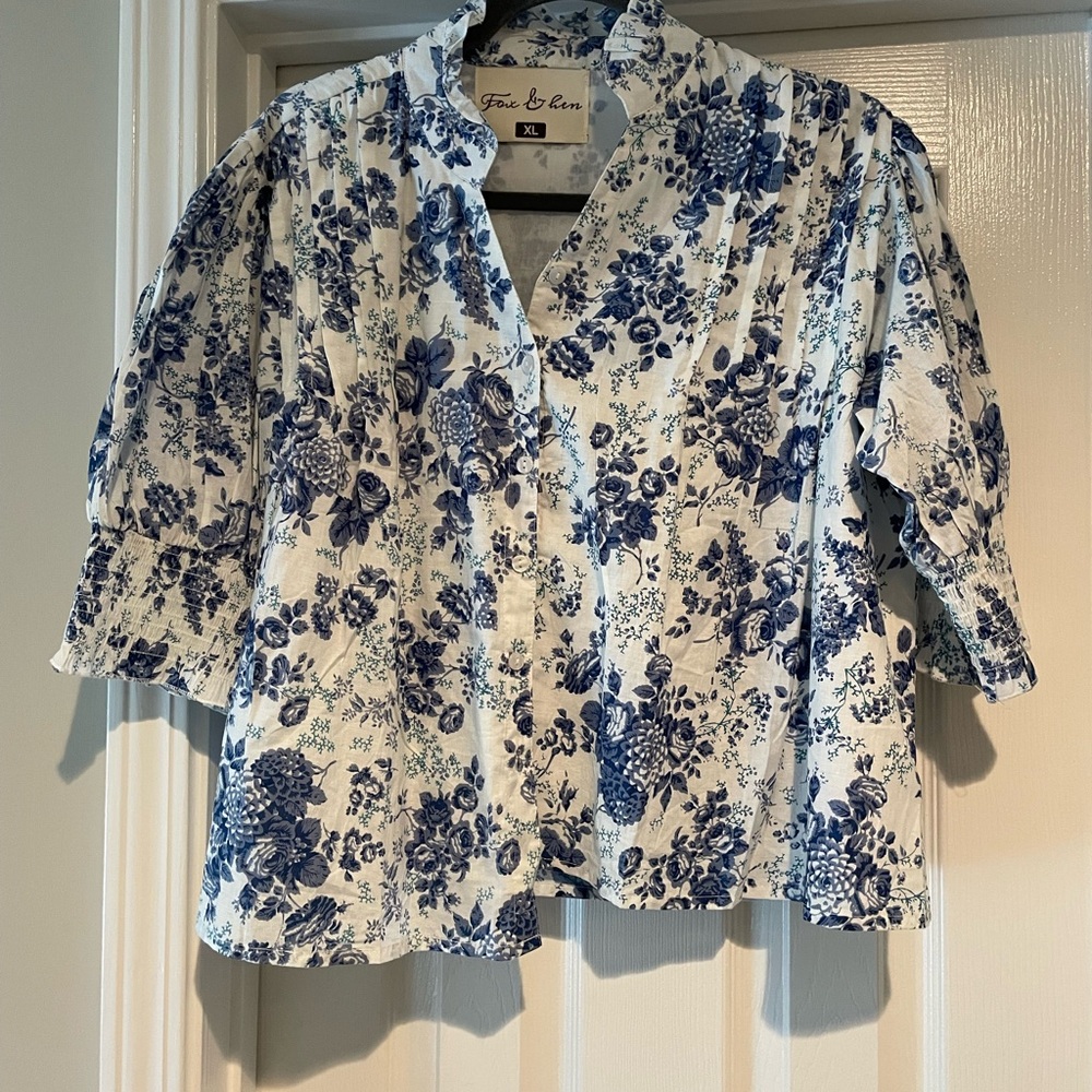 Fox and Hen Blue Floral Women's Top size XL